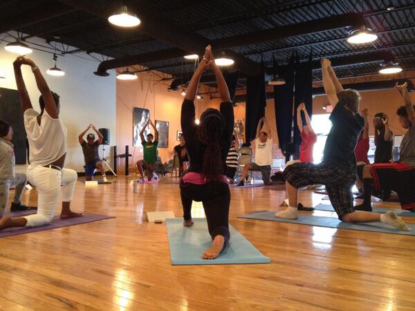 CenteringYouth's tweet photo. Yoga and Mindfulness bring calm, focus, strength and Balance. @CenteringYouth #yoga #trauma http://t.co/ndViAMZT2O