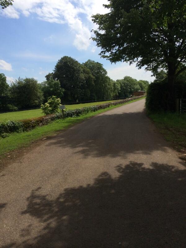 @OliviaWhiteside don't think i'd want to be sat in the office today ☀️ #crackingday