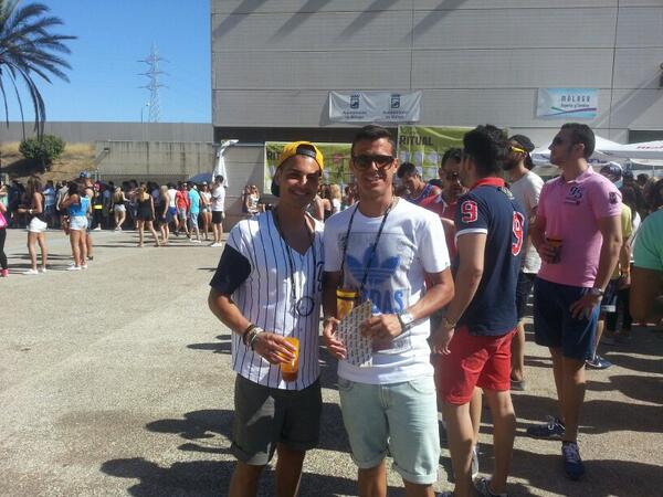 alvaro_viery's tweet photo. Ahi la llevas maquina!!@joshmd_94 http://t.co/9Wy7tA10pd
