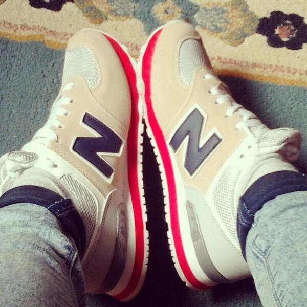 NereaRivas10's tweet photo. @StroodCamisetas Aquí están por fin mis new balance, muchas gracias, estoy muy contenta con vosotros :) http://t.co/aoliE8kHca