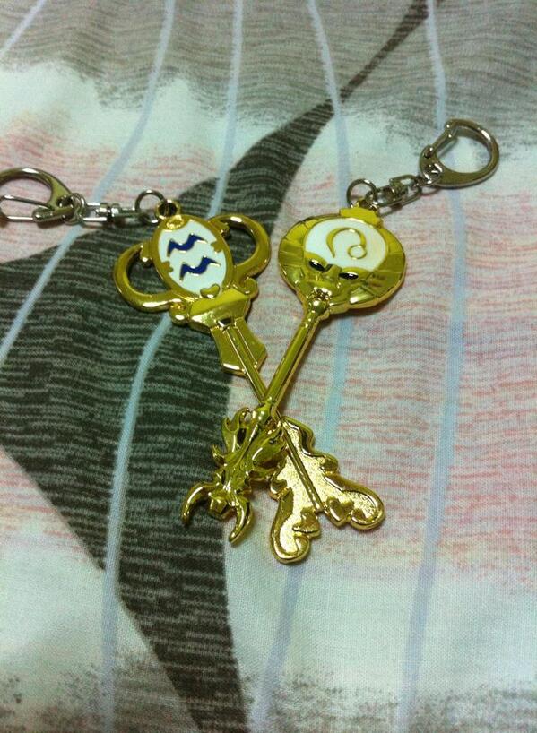 GuiltyThorns's tweet photo. I can't believe I finally have them~! <3 #FairyTail #Anime #Manga #Otaku http://t.co/SZuiC3Idb9