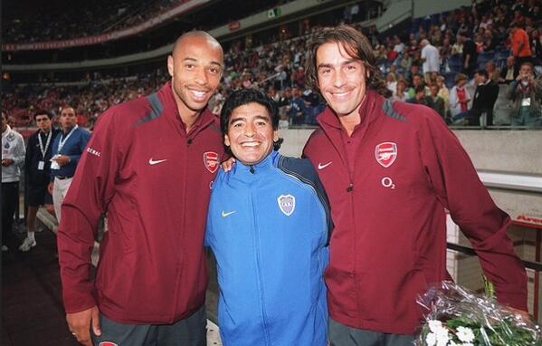 eljefecit0's tweet photo. @Gunners4arab 

مارادونا: أنا مشجع للأرسنال و كنت اريد اللعب معهم. http://t.co/KcUmK7hNMJ