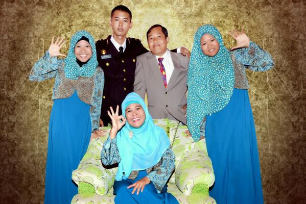 Sangat sangat merindukan,saat bersama mereka :'(