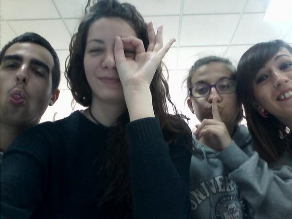 Cristina__1996's tweet photo. Buenos momento tos como estos se echaran de menos #l@squiero  @Mari_Gabarron @jonhyGonzalez92 @AstyNB http://t.co/lw7oOJskw2