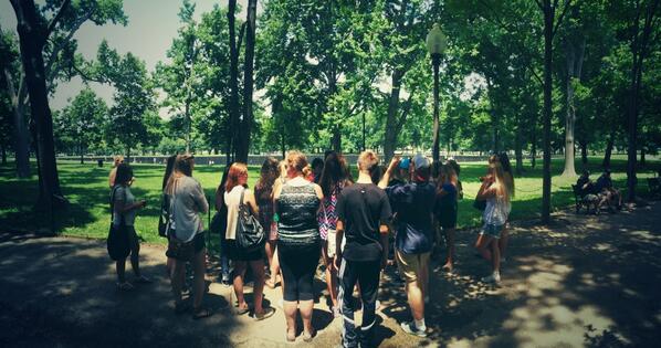 cetusa's tweet photo. #explorius students learning about the Vietnam War Memorial. http://t.co/KeHGuB19oe