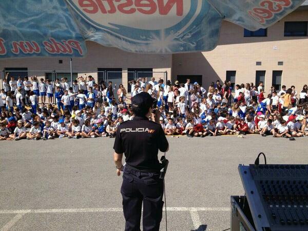 policia tweet picture