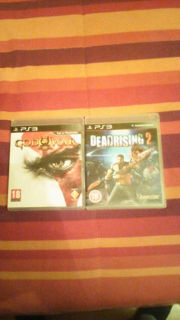 alexsanroque's tweet photo. Fav: Dead Rising 2
retuit: God Of War 3 http://t.co/ZnvbXkHEYx