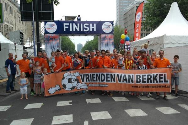 Prachtige prestatie Roparun teams #lansingerland. Op de foto de  finish van Vrienden van Berkel.