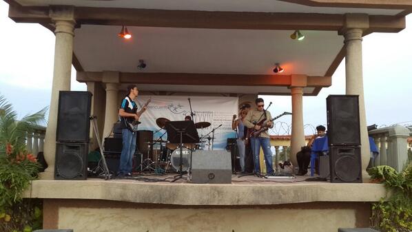 luisanabarrios's tweet photo. @sanscritoband Excelente banda musical. http://t.co/djJyARB2sj