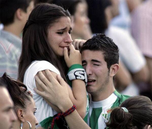 MotivacionesF's tweet photo. RT Si has llorado por el fútbol... http://t.co/K8R9lrBFAy
