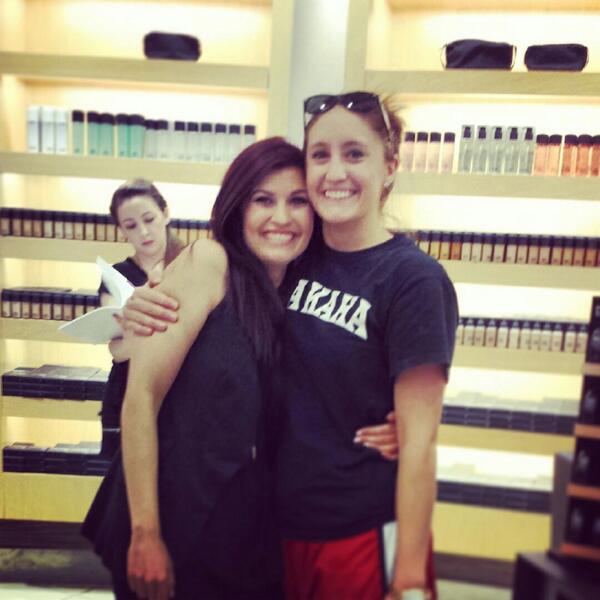 jcarver28's tweet photo. Surprising people is one of my favorite things in life. #family #missher http://t.co/5dbkEncjoU