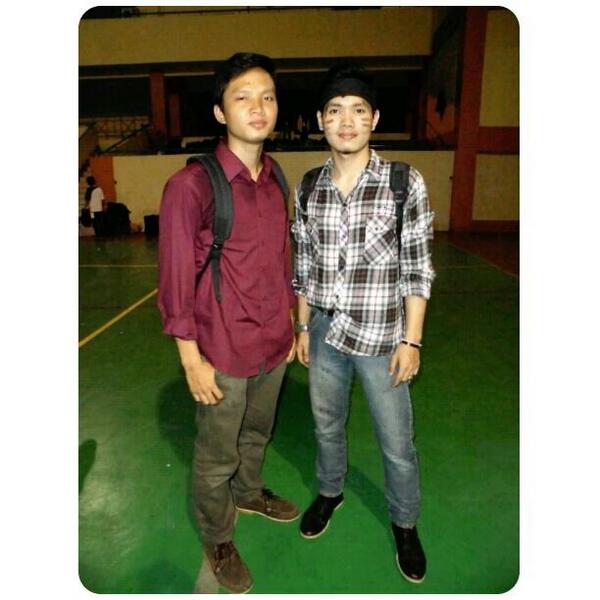 Ahmdsyofian's tweet photo. Do we look like similar? http://t.co/YvDvw1uUHR