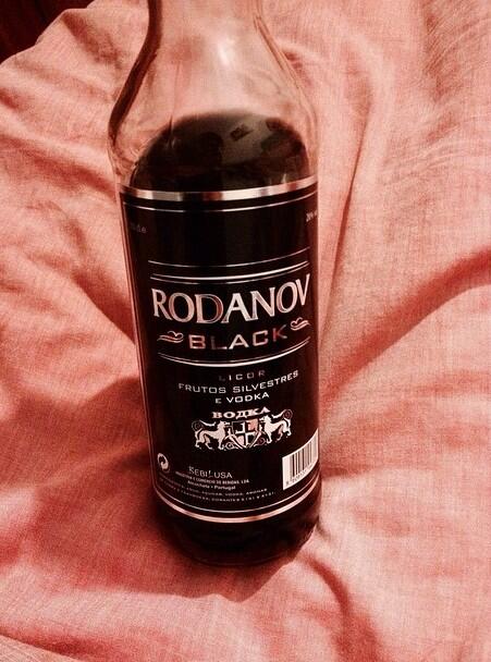 alyssaa718's tweet photo. Come have a drink with me 👊💁 http://t.co/SjD3Kr9Kyd