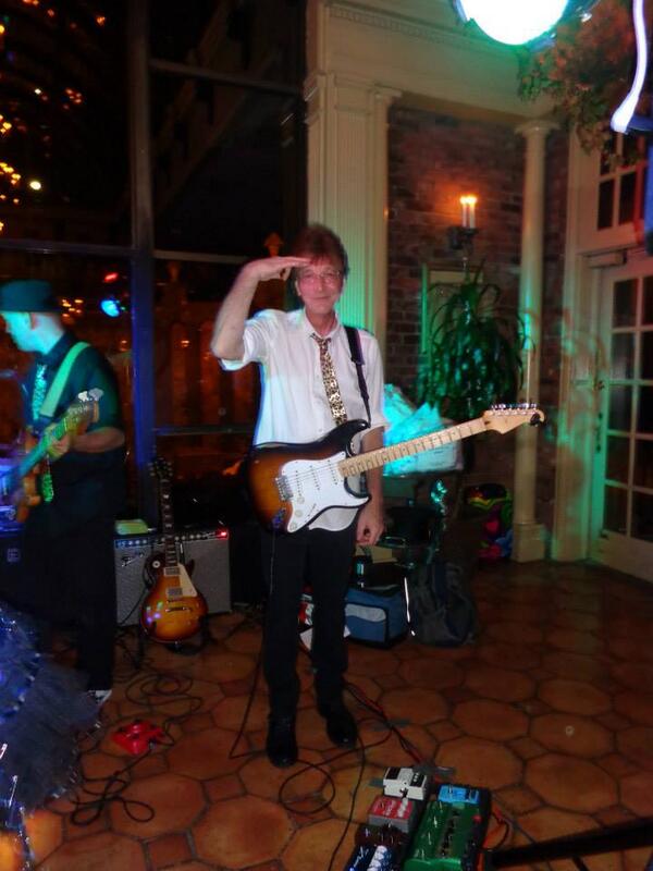 stringandsing's tweet image. Johnny Mazz and The Heat