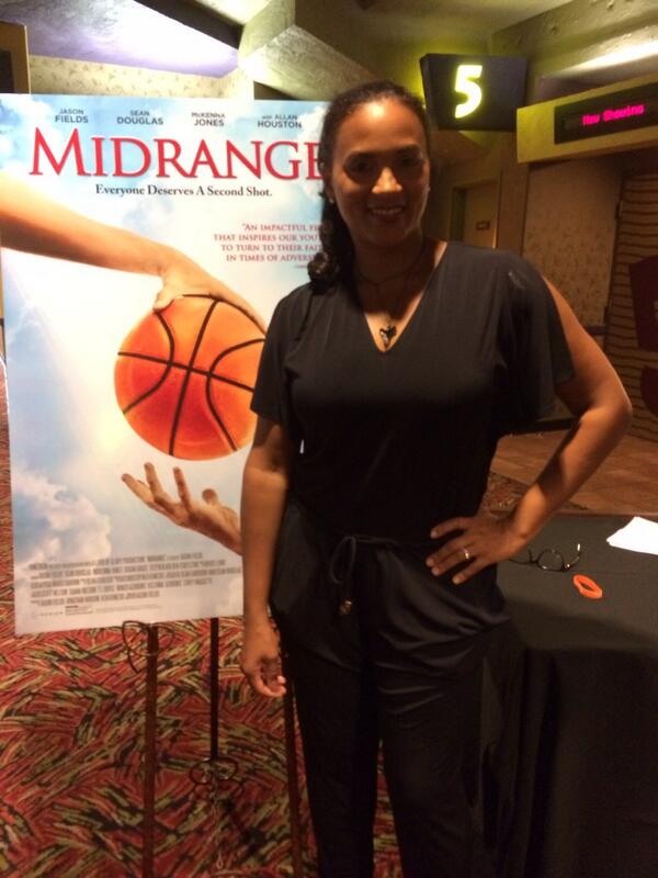 Excited to be hosting pre-screening of "Midrange" at AMC. DVD drops in all Walmart's tomorrow! <a href="/MidRangeMovie/">Midrange Movie</a>
