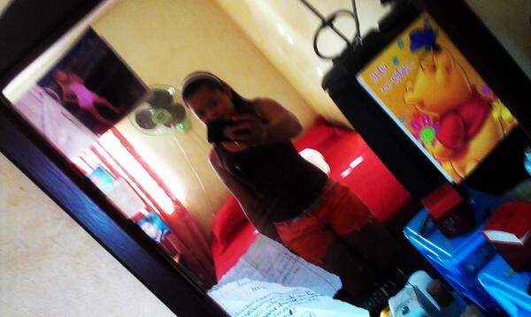 teiiry_09's tweet photo. Sabado en lokera http://t.co/Qei2eoQOQN