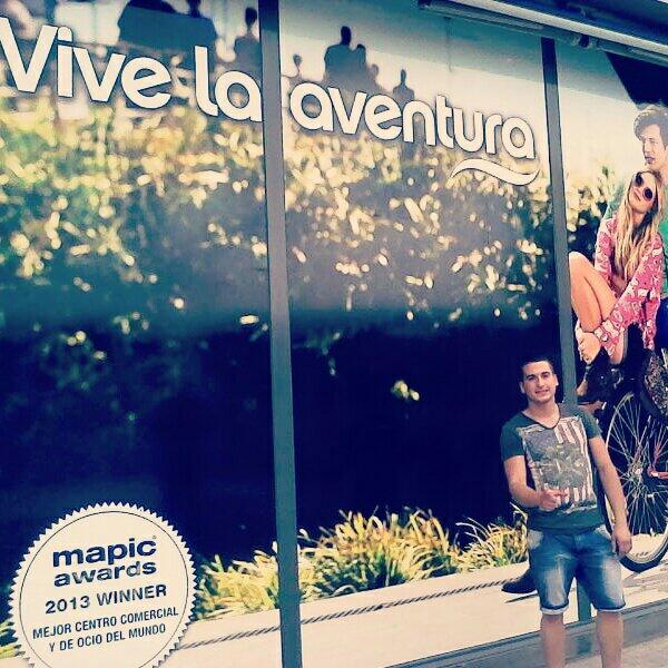 adrianramosProd's tweet photo. Puerto Venecia <3 #tardesdeverano http://t.co/RjRUJCjhA7