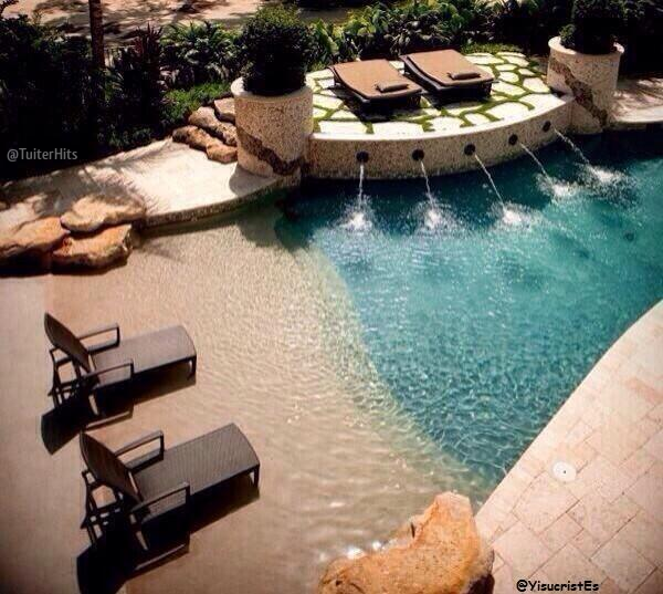 TuiterHits's tweet photo. kieres sta piscina-playa y lo sabes http://t.co/vcqirPac2Q