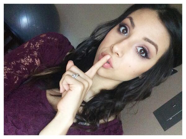 LIBERTYkills's tweet photo. Because I'm obsessed. 1 more day! @ABCFpll #PumpedUpForPLL #PLLSeAson5 #PLL #PrettyLittleLiars http://t.co/EuxnXssgza