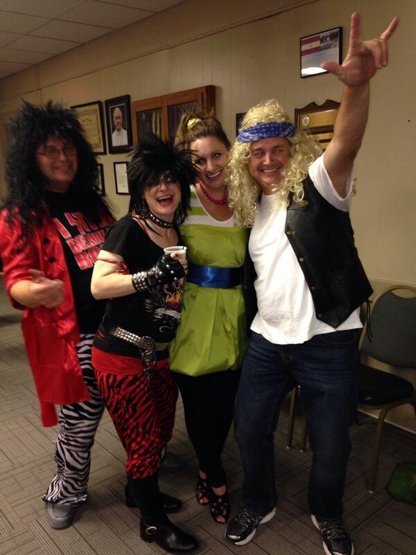 MetheJoe's tweet photo. Crazy 50th for Shebi Methe #hairband http://t.co/LA3KewWO5z