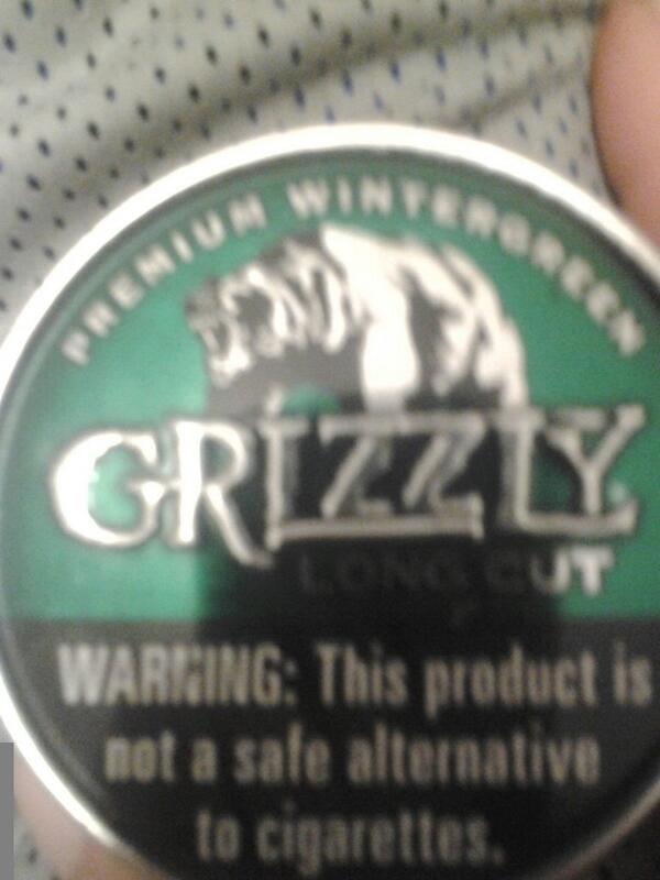 H1TTA's tweet photo. Playin some cod @ enjoying some @GrizzlyTobacco1 http://t.co/Oq1hDTYSMJ