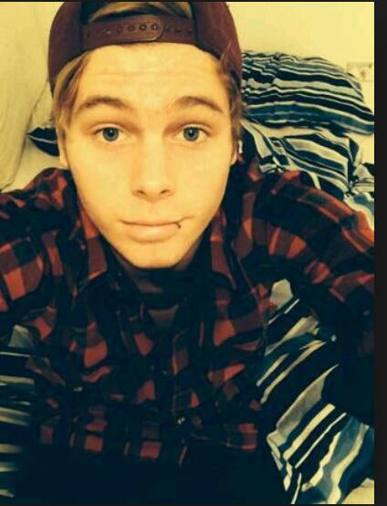 Lukeofficial1's tweet photo. http://t.co/6tt4DrKhWO