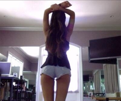 CelebsAsses's tweet photo. Ariana Grande (requested) http://t.co/Ar7kgxWLD0