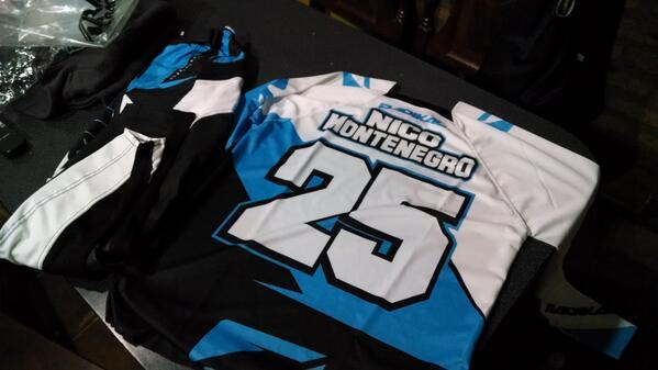 nicomonte22's tweet image. Gracias @radikalracing por el apoyo que me dan un abrazo amigos #radikal #circuitlight #espectaculares #25