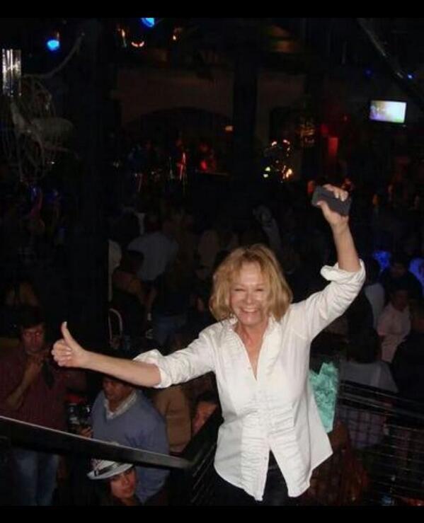 SantiVatt's tweet image. Encontre la solucion al problema de la resaka  me mantengo en la joda borracho hasta las seis de la mañana...♫