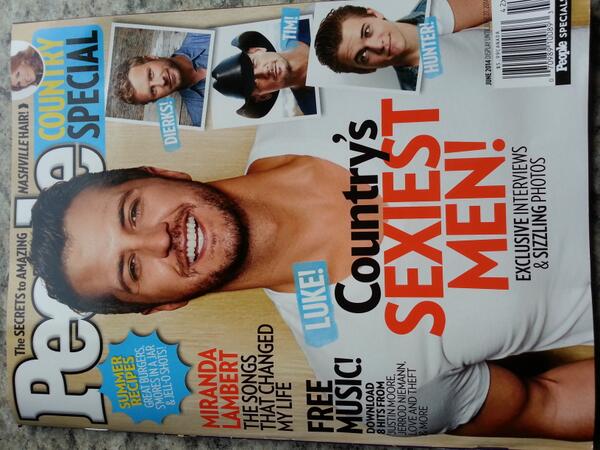 chelseabird3's tweet image. Ooooh boy, look what I just got my hands on!!! Of COURSE @LukeBryanOnline made the cover. #NotSurprised #DatButt