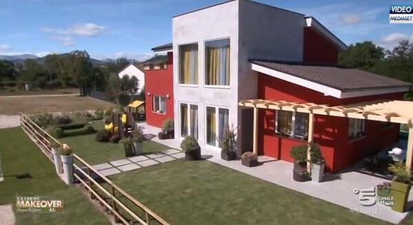 Alessia Marcuzzi sceglie una casa in legno ARCA made in Trentino uffstampa.provincia.tn.it/csw/c_stampa.n…