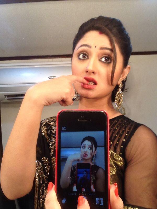 Rashami Desai - selfi