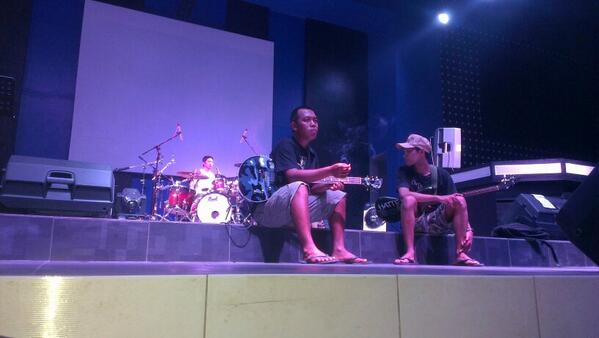 Sukses yaa :D #staystrong "<a href="/BlackbloodHc/">BLACKBLOOD HARDCORE</a>: Sound check at <a href="/MetzoClubLombok/">Metzo Club Lombok</a> "