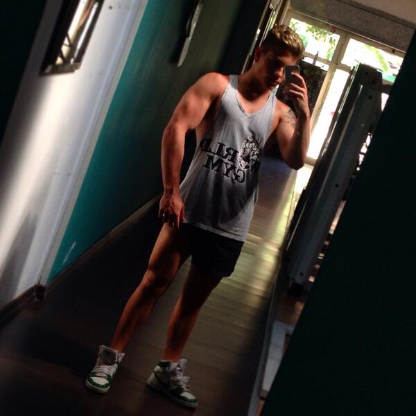 francescotomas8's tweet photo. The #pump 💪💪 http://t.co/uedzJsxQ81