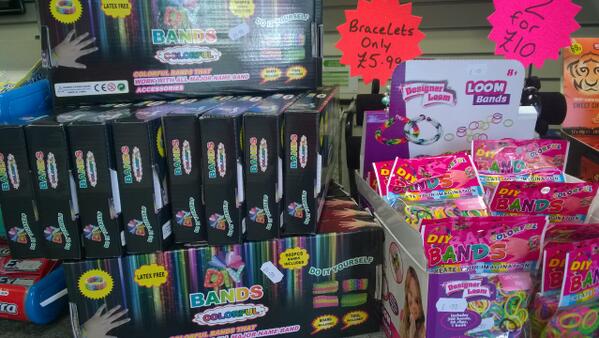 HigherBebPO's tweet photo. 20 new Loom starter packs back in stock at the excellent price £4.99 includes 2 packs of Looms.  #Looms @HigherBebPO http://t.co/gHZ8L2ZnCo
