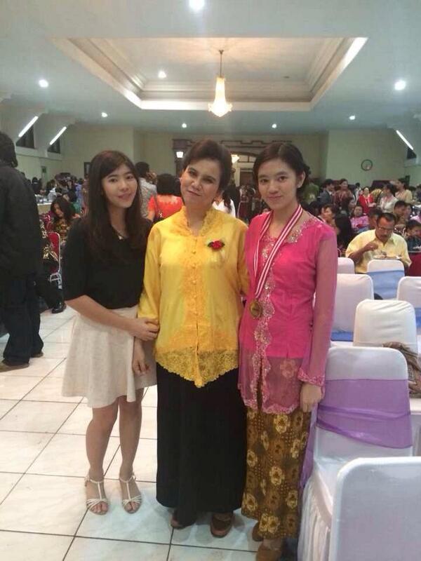 nessaay's tweet photo. @hidupkuunik ini bu fotonya hehe. Maaf telat:( http://t.co/EgdoEVFkXJ