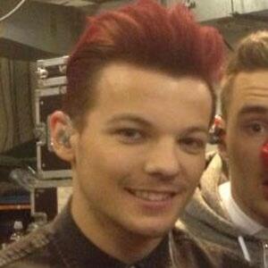 suckcaster's tweet photo. “@twerkitnialll: quote with your fav pic of louis ♡” his red hair 😅💖 http://t.co/3eBvK6gY3M