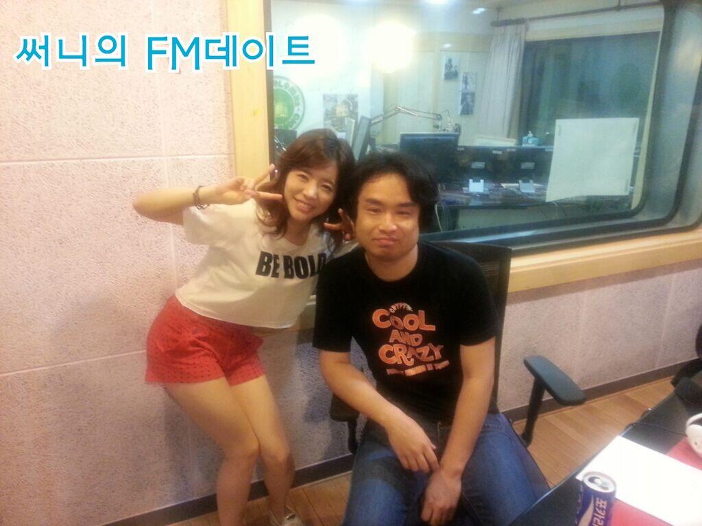 [OTHER][06-05-2014]Hình ảnh mới nhất từ DJ Sunny tại Radio MBC FM4U - "FM Date" - Page 2 BpxGHxeCQAETUPz