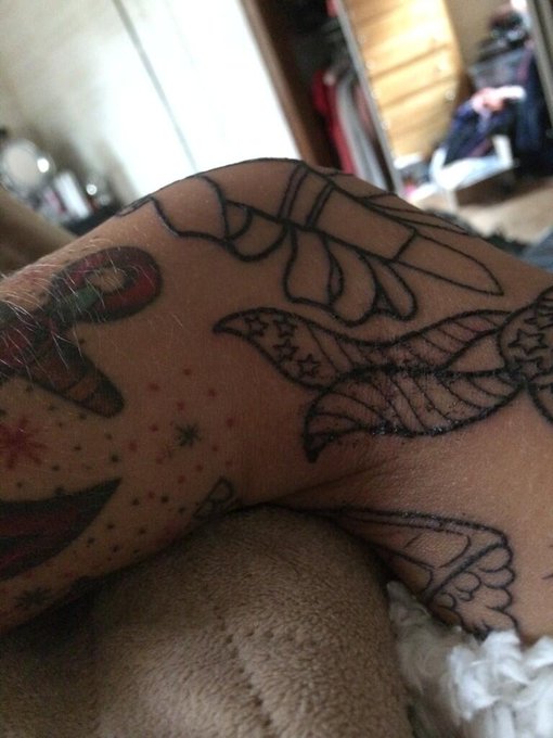 The arm crease hurts like a bitch right now. The healing process sucks. http://t.co/8rszvvDE22<a href="/tag/swoon"class="tags"><span>#swoon</span></a>