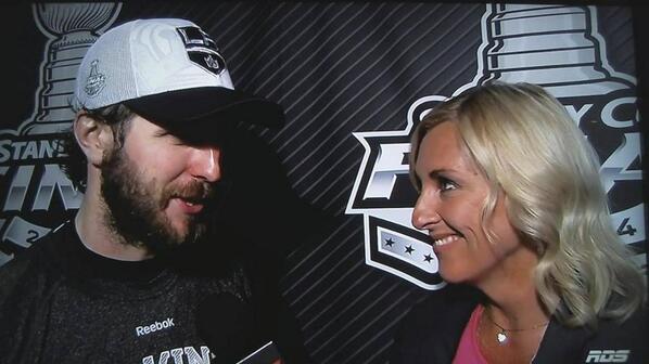 ChantalMachabee's tweet photo. En compagnie de Mike Richards...#Kings #becauseitsthecup http://t.co/g6vemxlhYl