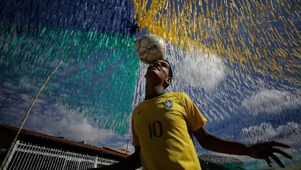 globeandmail's tweet photo. Loathing makes the #WorldCup go round. A few reasons to despise all 32 teams http://t.co/uv6aSntDvl by @cathalkelly http://t.co/f9dv9Jevwt