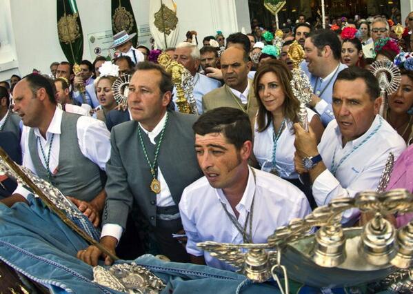 revistamongolia's tweet photo. Susana Díaz, apoyando el I+D+I. http://t.co/vhduH2h7ri