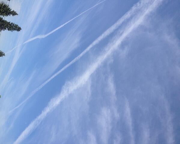 CyberAce's tweet photo. Wee bit of spraying over the nation's capital right now. #chemtrails http://t.co/7ujiV4Qv0a