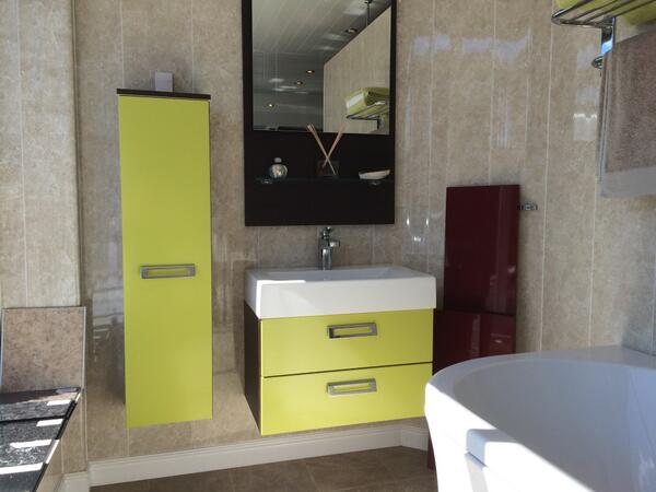 Ex Display! Mereway Basin &amp; Unit(excl waste/tap), Tall Wall Unit, &amp; Mirror Inc Light with Shelf. £600 #Grimsby