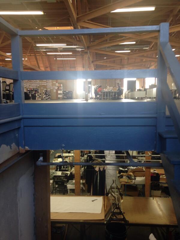 patrickyee's tweet image. I fell in love with an office. Scratch that, factory @Refinery29 @reformationx @yaya_aflalo #badass #breadfactory