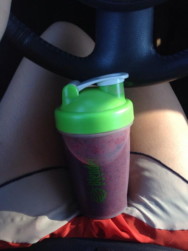 nottheworstmom's tweet image. Fast food yo #breks