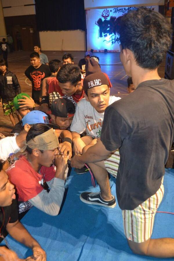 sing a long ni. thank pekanbaruhardlife kalian gila :)