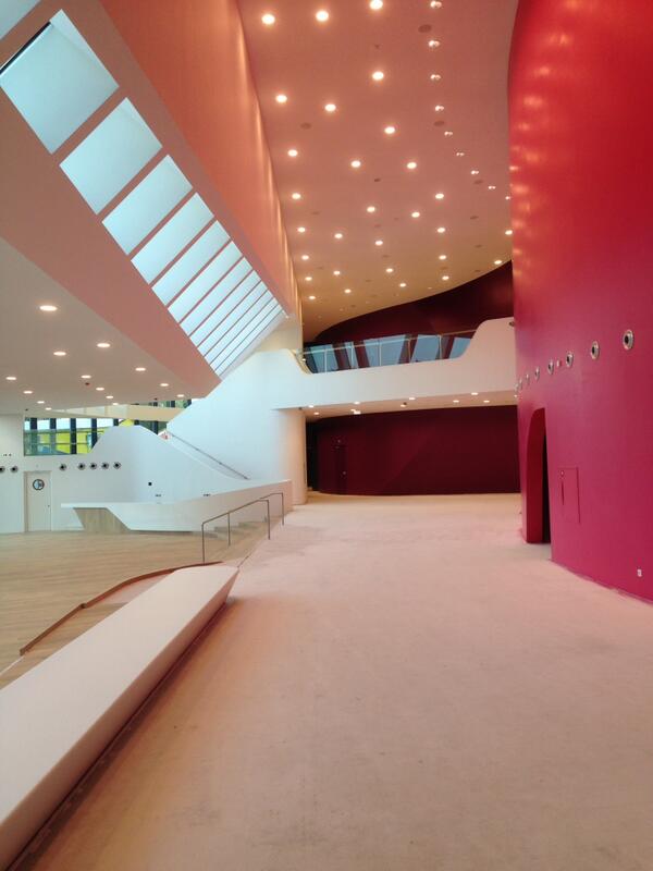 Vorige week bezocht het Accompli-team het Theater te Spijkenisse, wat een plaatje! <a href="/VORMHolding/">VORM Holding</a> #deStoep #Spijkenisse