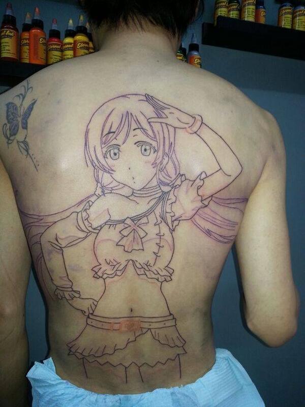 Toshi 廃人 画像 背中にラブライブのキャラの刺青 香港のアニメファンが凄すぎると話題に 痛いニュース ﾉ Http T Co Budmpaamh2 のんたんをチョイスするとは こいつ わかってるな Http T Co Xinkdrppcm Twitter