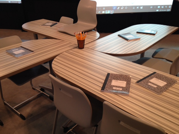 FormicaGroup's tweet photo. If you're @NeoCon you've got to check out the application of our 8839 Ashen Ribbonwood @VanerumStelter! #Neocon2014 http://t.co/uzohEZ7rRO